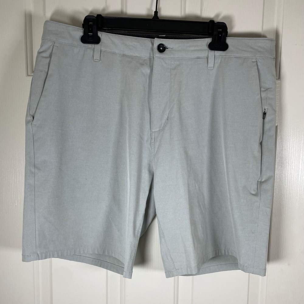 Vuori Aim Shorts Mens 36 Light Grey Performance Stretch V368 Golf Casual 8.5" - Picture 2 of 7